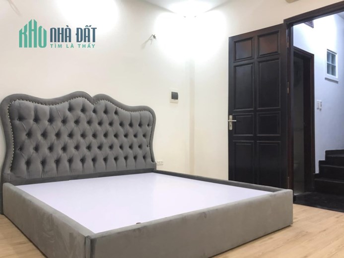 Bán nhà ngõ 105 Doãn Kế Thiện, Cầu Giấy, 50m2, 4 tầng, gần ĐH Thương Mại, giá 6 tỷ