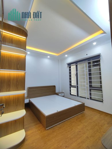 Bán nhà phố Hoàng Ngân 42m 6 tầng 4 ngủ mặt tiền 4.5m nhà đẹp ở ngay  mặt ngõ thông KD nhỉnh 5 tỷ