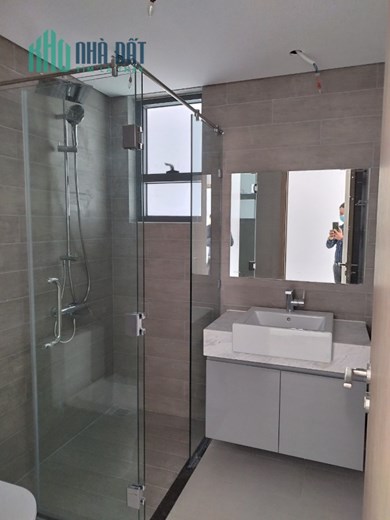 Bán gấp căn hộ 85m2 Diamond Alnata Celadon City giá 4ti1 bao hết