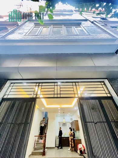 Nhà Phố Nguyễn Viết Xuân Quận Thanh Xuân Ô tô Vào Nhà 50m2 4 tầng 6,9 tỷ
