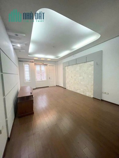 Bán nhà Khu DƯƠNG QUẢNG HÀM - CẦU GIẤY - Ô TÔ RA VÀO NHÀ THOẢI MÁI. Diện tích 68m2 5 tầng MT 4m.