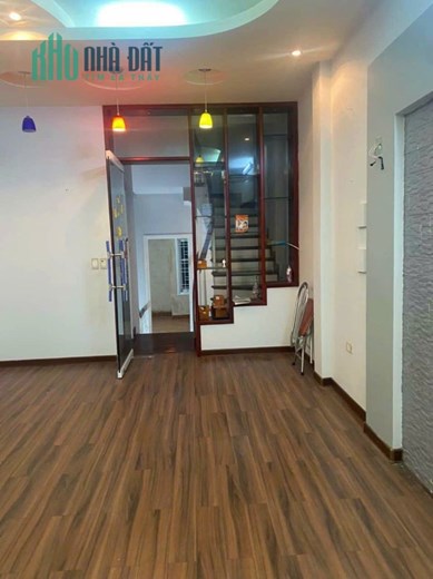 Bán nhà Khu DƯƠNG QUẢNG HÀM - CẦU GIẤY - Ô TÔ RA VÀO NHÀ THOẢI MÁI. Diện tích 68m2 5 tầng MT 4m.