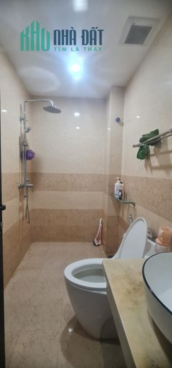 Chỉ 5 tỷ sở hữu nhà Đặng văn Ngữ 40m2 5 tầng, ô tô đỗ cổng, nói không quy hoạch, lh 0966037496