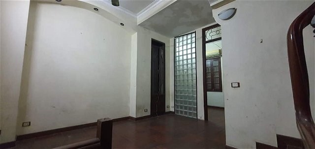 Cần bán nhà Mạc Thái Tổ, Cầu Giấy, 40m2 x 4 tầng, gần phố, kinh doanh, ô tô, giá 9 tỷ.