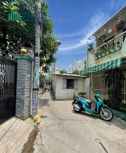 NHÀ BÁN GẦN NGUYỄN VĂN LƯỢNG-GÒ VẤP -DIỆN TÍCH LỚN GIÁ RẺ-CHỈ CÓ CĂN NÀY RẺ NHẤT CÓ 4.39 TỶ