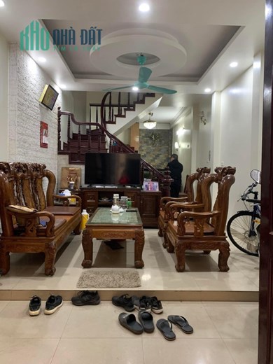 CẦN BÁN GẤP - GARA Ô TÔ! BÁN NHÀ NGUYỄN TRÃI – TX, 45.3M2*5T,2 THOÁNG GIÁ CHÀO 7 TỶ CÓ TL
