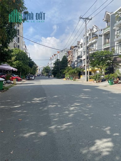 BÁN GẤP NHÀ MẶT TIỀN ĐƯỜNG SỐ 77, 4 TẦNG, P.TÂN QUY, RỘNG 6,5M BỀ THẾ  CHỈ 10 TỶ NHỈNH