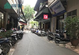 CHO THUÊ MẶT NGÕ Ô TÔ - PHÂN LÔ - HOÀNG CẦU - ĐỐNG ĐA - 50M2 X 5 TẦNG - MT 5.5M - GIÁ 31TR/THÁNG