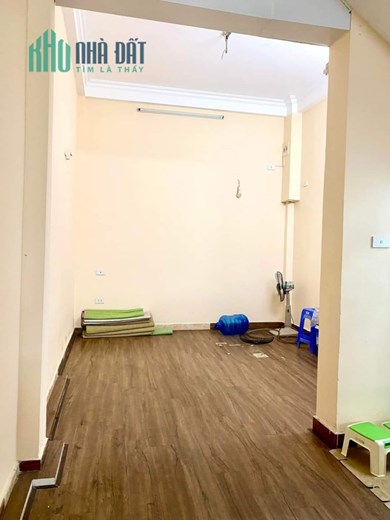 Phân lô Nguyễn Thị Định, Cầu Giấy, Vỉa hè, oto dừng đỗ ngày đêm, kinh doanh sầm uất