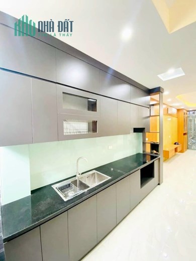 Bán nhà phố Tôn Đức Thắng 6 tầng 63 mét 4.5 ty