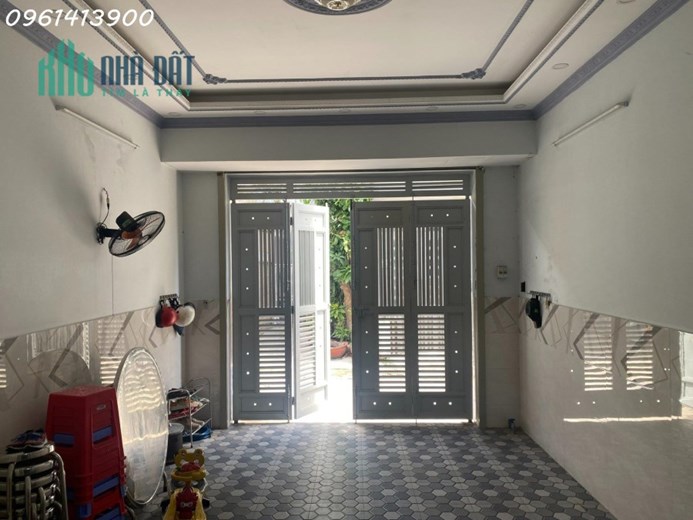 CHÍNH CHỦ BÁN NHÀ , HẺM XE HƠI, QUẬN 12 ( KHÔNG TIẾP CÒ )