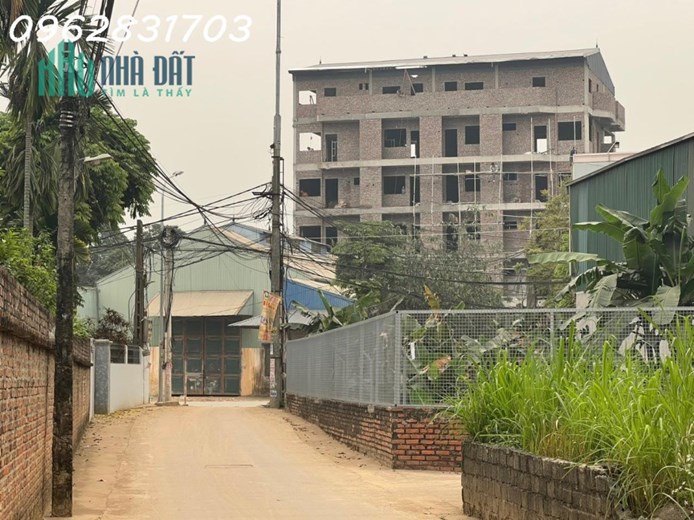 chủ cần tiền cắt lỗ lô đất đẹp nhất phố trục chính vào chợ đầu mối
