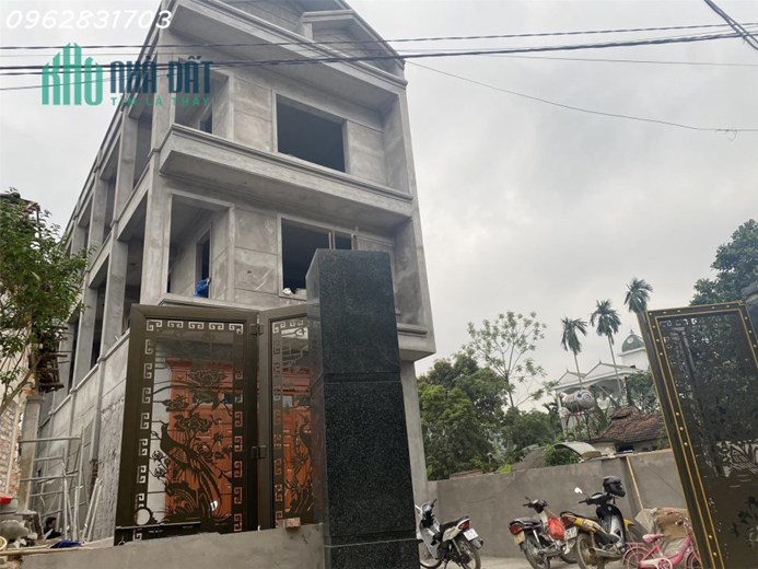 chủ cần tiền cắt lỗ lô đất đẹp nhất phố trục chính vào chợ đầu mối