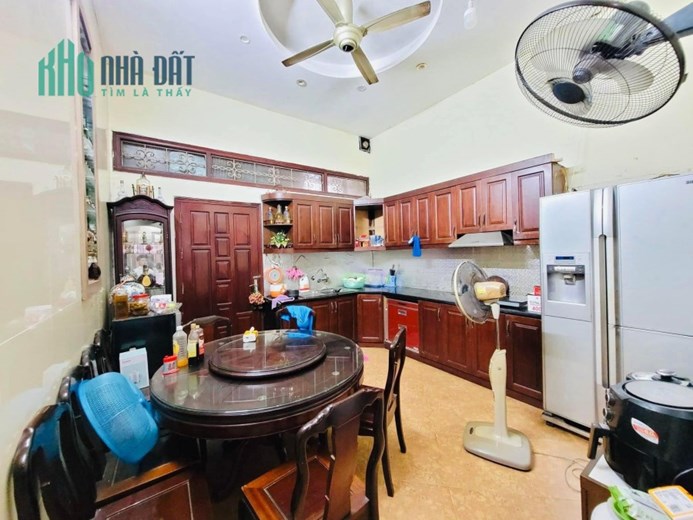 CẦN BÁN GẤP! NHÀ RIÊNG TẠI QUAN NHÂN – TX, Ô TÔ QUA NHÀ, 2 THOÁNG, 48.3M2*4T, GIÁ 7.4 TỶ.