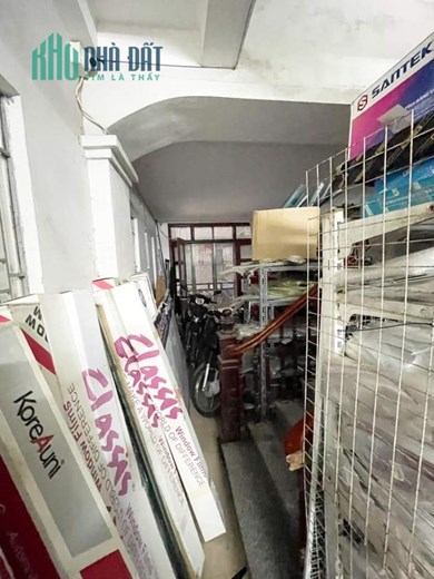 CHÍNH CHỦ cần tiền gấp gửi bán nhà 36 m 5,6 tỷ

VỊ TRÍ CỰC ĐẸP - CÁCH 1 NHÀ RA PHỐ - NGÕ THÔNG TỨ