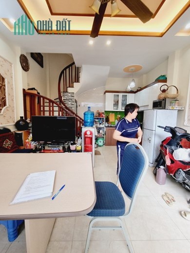 RẺ MỚI Ở LUÔN!BÁN NHÀ QUAN NHÂN – TX, 35.7M2*4T, Ô TÔ 30M, GIÁ 3.4 TỶ.