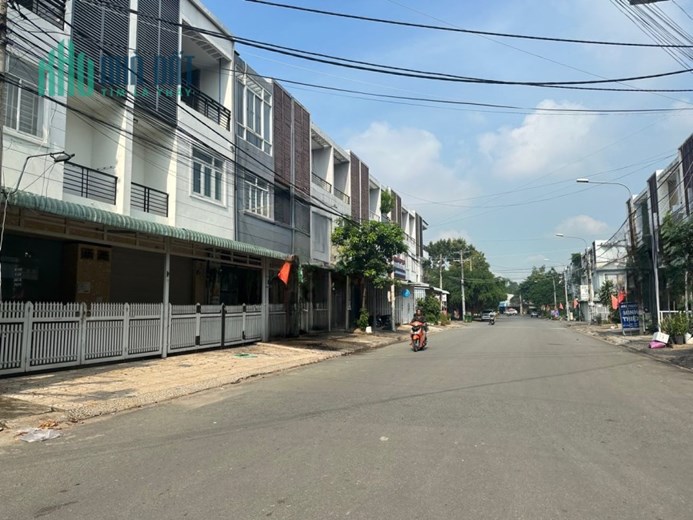 Bán gấp nhà hai mặt tiền KDC An Bình, P.An Bình, Biên Hoà 15 tỷ