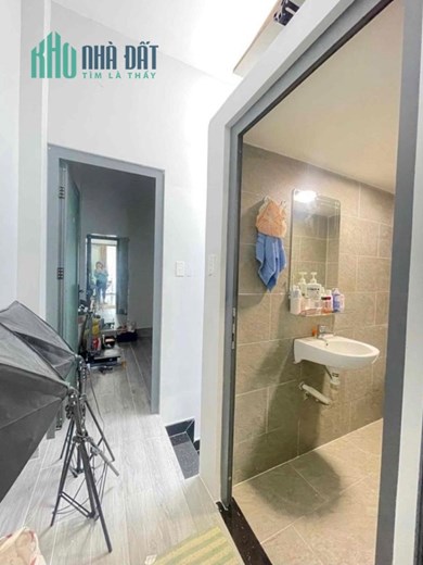 Nhà mới 3 tầng hẻm thông đường Vĩnh Viễn P5Q10 - Giá : 7.5 Tỷ