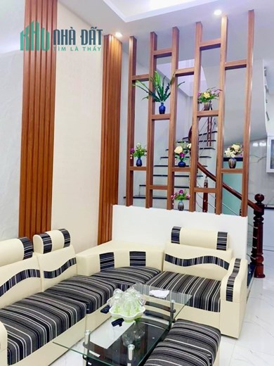 BÁN NHÀ MỚI ĐẸP - 4 TẦNG CÁCH ÔTÔ ĐẬU ĐỖ 50M - PHỐ NGUYỄN ĐỨC CẢNH DT:30M2 GIÁ:3.25 TỶ QUẬN HOANG