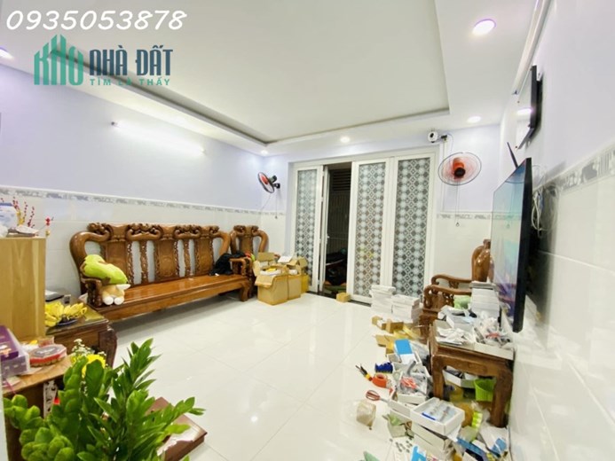 Nhà Cần Bán Gấp, Thoại Ngọc Hầu Tân Phú, 70m2, Hẻm Nhựa 8m Thông.Nhà Mới Ở Liền.