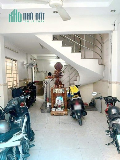 Nhà 4 tầng hẻm Bùi Minh Trực Phường 6 Quận 8. Giá 4,2 tỷ TL