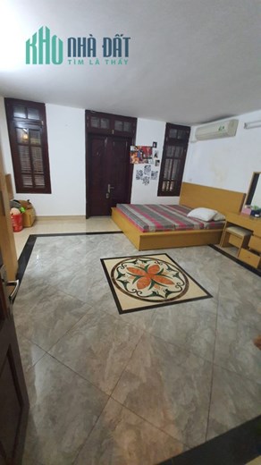 BÁN NHÀ CẦU GIẤY, MP TRUNG KÍNH, 90M, 5T, MT 5.5M, VỈA HÈ OTÔ TRÁNH, KD ĐỈNH, 30TỶ, 0937651883.
