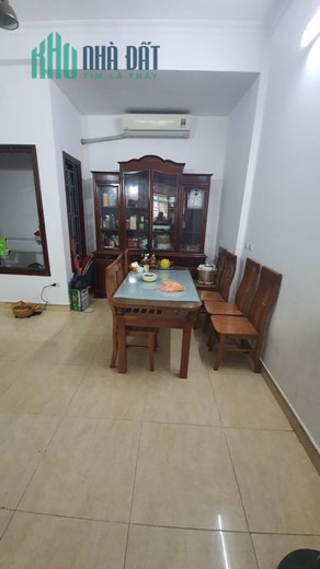 BÁN NHÀ CẦU GIẤY, MP TRUNG KÍNH, 90M, 5T, MT 5.5M, VỈA HÈ OTÔ TRÁNH, KD ĐỈNH, 30TỶ, 0937651883.