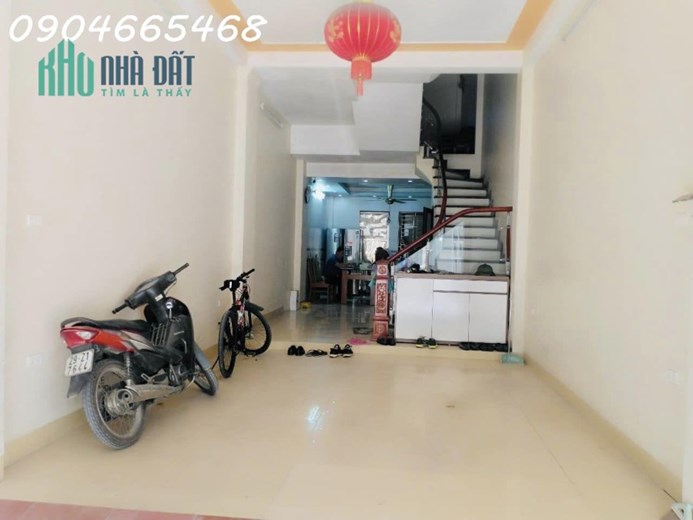 MẶT NGÕ Ô TÔ, NHÀ MỚI 5 TẦNG Ở NGAY PHỐ NGÔ GIA TỰ, QUẬN LONG BIÊN.