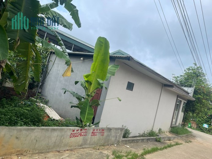 Chính chủ cần bán lô đất tặng căn nhà tại  Khu 11 - Xã An Đạo - Huyện Phù Ninh -  Tỉnh Phú Thọ.