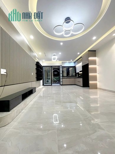 Bán Nhà Trần Quang Diệu, Nhà Mới, Thang Máy, View Vườn Hoa, Ô Tô, dt 60m2*6T, chỉ 16,5 Tỷ