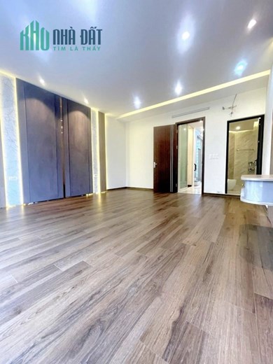 Bán Nhà Trần Quang Diệu, Nhà Mới, Thang Máy, View Vườn Hoa, Ô Tô, dt 60m2*6T, chỉ 16,5 Tỷ
