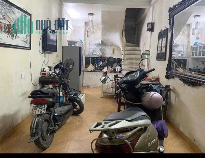 Cho thuê NGUYÊN CĂN NHÀ BẠCH ĐẰNG 8.5tr/tháng