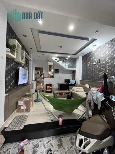 Nhà 54m2, 3 tầng, Hòa Hưng, Quận 10, gần CLB Lan Anh