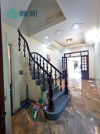 Tìm khách thuê 𝗡𝗚𝗨𝗬𝗘̂𝗡 𝗖𝗔̆𝗡 NHÀ MẶT PHỐ GIÁP NHỊ 77m, 15tr/tháng