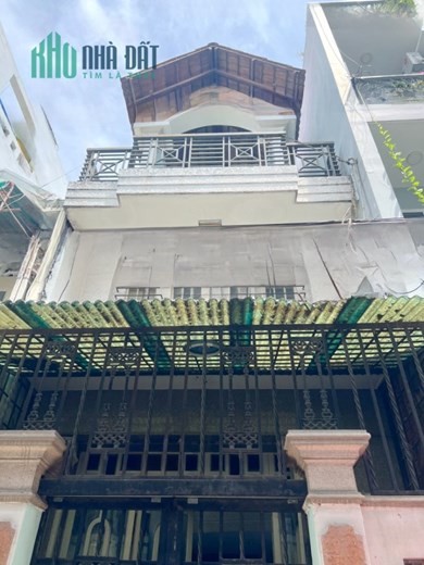 Nhà trệt + 2 lầu hẻm Nguyễn Thị Tần P2Q8 Giá 12 triệu/tháng
