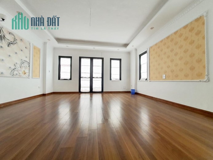 BÁN NHÀ CỔ NHUẾ LÔ GÓC THOÁNG SÁNG RỰC RỠ, OTO CIVIC ĐỖ CỬA, NHÀ MỚI TINH, 63m2, Chỉ 5,2 tỷ