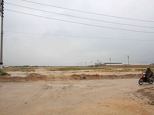 Bán đất CCN Hưng Hà, DT từ 5.000m2 đến 5ha, mặt đường Thái Hà, 1,5tr/m2.