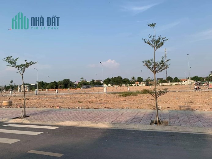 Bán đất CCN Hưng Hà, DT từ 5.000m2 đến 5ha, mặt đường Thái Hà, 1,5tr/m2.