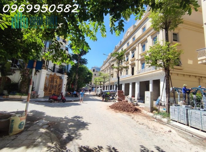 Bán liền kề số 07 dự án Rue de Charme 214 Nguyễn Xiển, diện tích 85m2, 20 tỷ, 5 tầng 1 tum