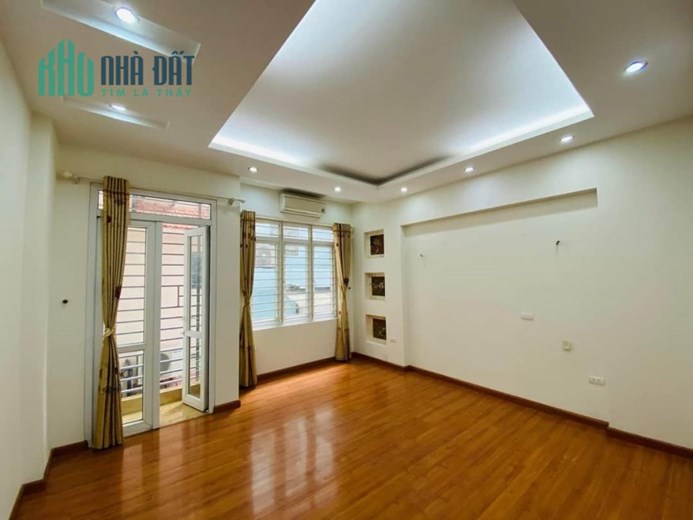 Bán nhà riêng Hoa Bằng Cầu Giấy Ngõ Oto , Có GaRa 50m2 Xây 5 Tầng