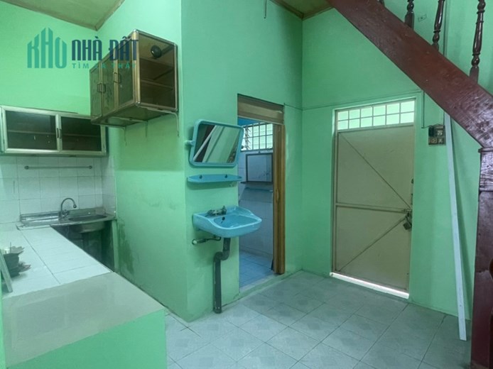 3 tỷ- 64m2- Rộng 5m- 2 tầng ở ngay-Hẻm ô tô-Gần MT-Đường số 8 -Linh Trung-TĐ