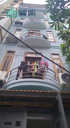 Nhà dòng tiền mặt phố Dịch vọng , 54 m chỉ nhỉnh 7 tỷ , 6 tầng  cho thuê 10 phòng đẹp .