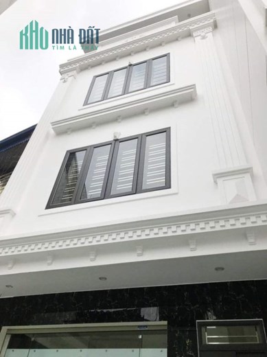 Bán nhà xây mới ngõ 229 Miếu Hai Xã, 52m 4 tầng GIÁ 3.15 tỉ sân cực rộng