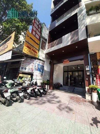 SIÊU PHẨM MẶT PHỐ NGUYỄN CHÍ THANH 42M2, 5T, VỈA HÈ RỘNG, 1 MẶT PHỐ,1 MẶTNGÕ KD, 14,8TỶ.