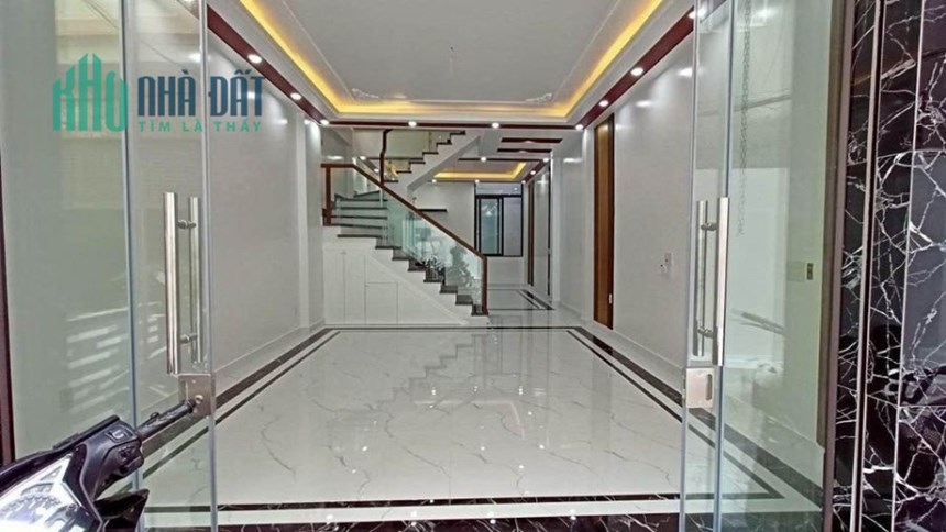 Bán nhà diện tích 57m 4 tầng mới tinh độc lập ngõ nông GIÁ 3.5 tỉ đi bộ ra AEON