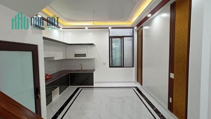 Bán nhà diện tích 57m 4 tầng mới tinh độc lập ngõ nông GIÁ 3.5 tỉ đi bộ ra AEON