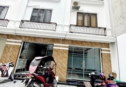 Bán nhà phố Vĩnh Tiến - Lê Chân, 64m 4 tầng như mới GIÁ 3.15 tỉ cạnh Gara ô.tô