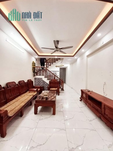 Bán nhà phố Vĩnh Tiến - Lê Chân, 64m 4 tầng như mới GIÁ 3.15 tỉ cạnh Gara ô.tô