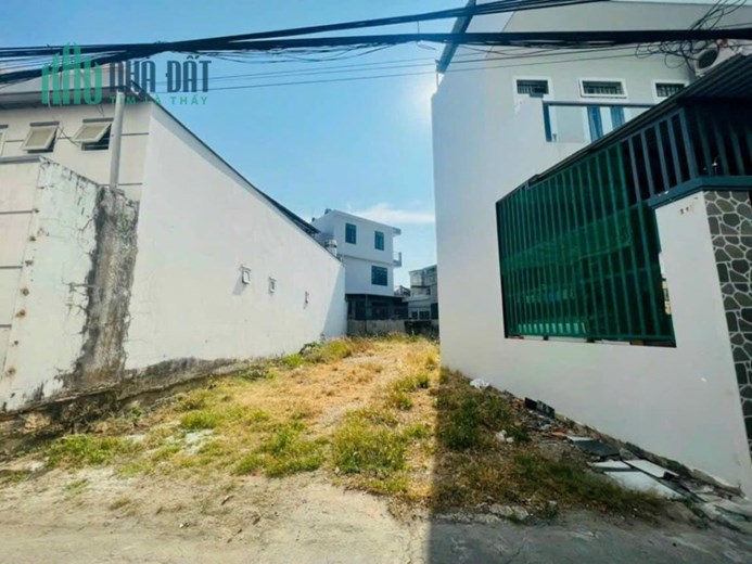 CẦN BÁN LÔ ĐẤT TRUNG TÂM THÀNH PHỐ NHA TRANG GIÁ RẺ ĐẦU TƯ, XD CĂN HỘ..