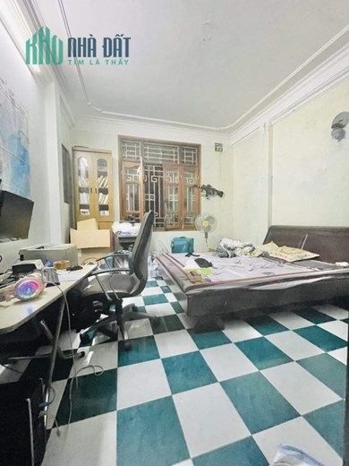 HÀNG XÓM KV ĐỀN LỪ, HOÀNG MAI View Trường học. 45M  CHỈ 3.2x TỶ SĐCC